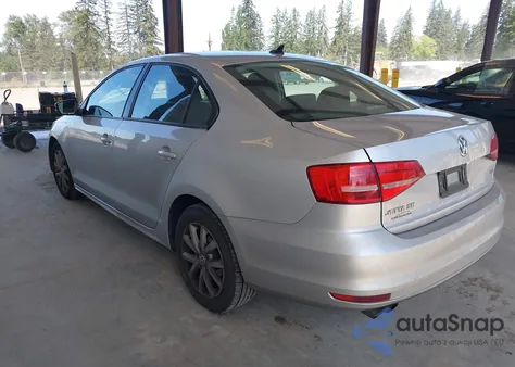 2015 Volkswagen Jetta 1.8T Se из США, поврежденный, VIN 3VWD17AJ2FM324374